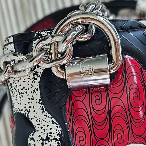 Louis Vuitton Patchwork Waves Twist MM - Picture 7 of 11